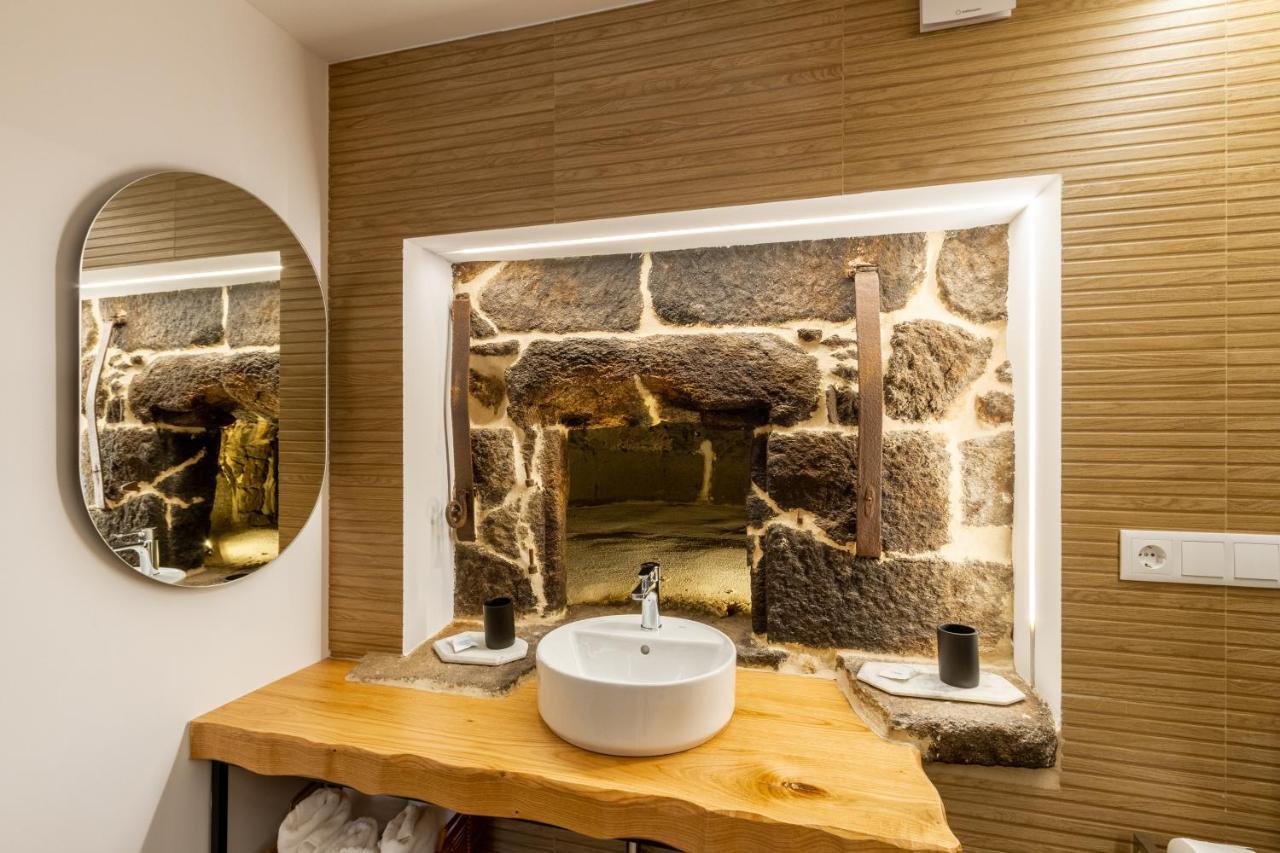 Alojamiento Turistico Caxide Parada De Sil Ribeira Sacra Buitenkant foto